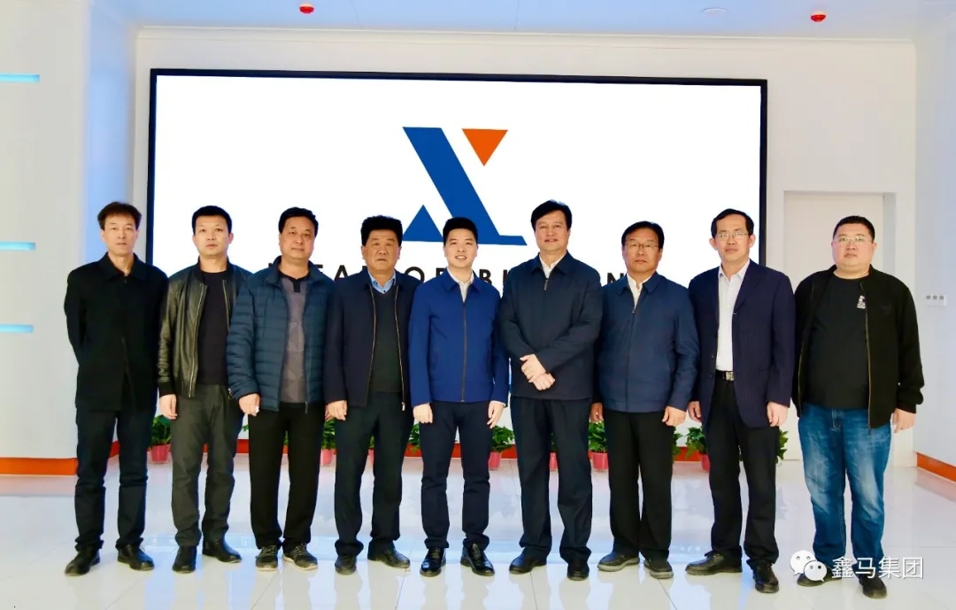 【鑫马要闻】运城市人社局局长李旸深入理想创业大厦调研就业创业工作(图3)