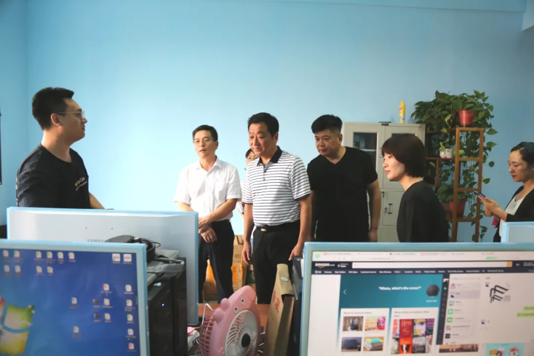 【鑫马要闻】山西省委统战部王瑜到理想创业大厦调研新的社会阶层人士统战工作(图7)