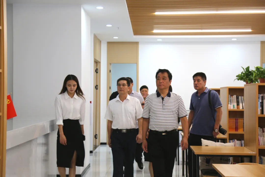 【鑫马要闻】山西省委统战部王瑜到理想创业大厦调研新的社会阶层人士统战工作(图6)